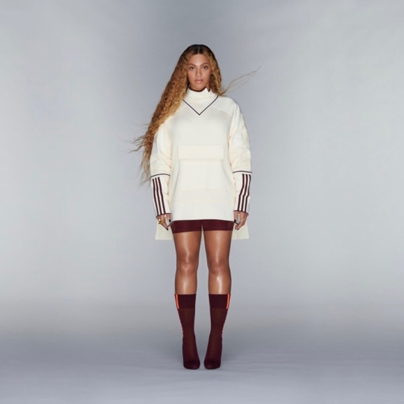 IVY PARK Sweaters - IVY PARK/ADIDAS SWEATERSHIRT BRAND NEW XL w/ Tags